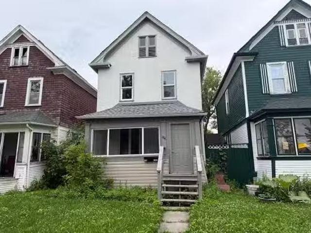 House for sale in East St. Paul, Manitoba