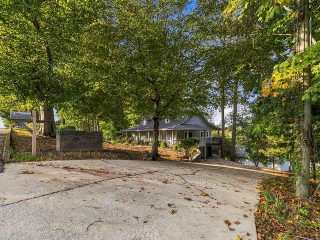 House for sale in Somerset, Pulaski County