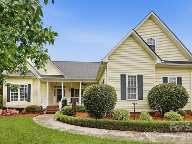House for sale in Oakboro, North Carolina