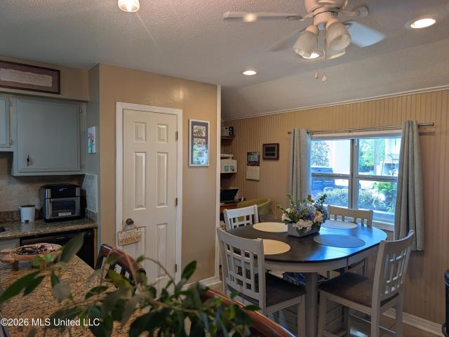 Townhouse for sale in Diamondhead, Mississippi
