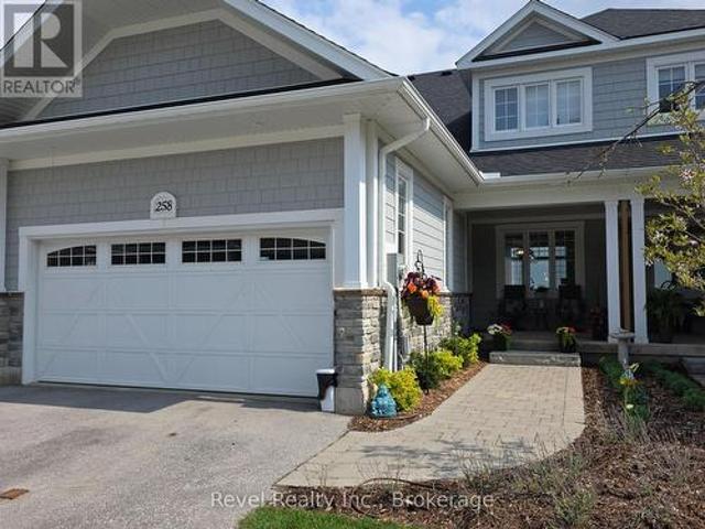 Townhouse for sale in Grey, Ontario