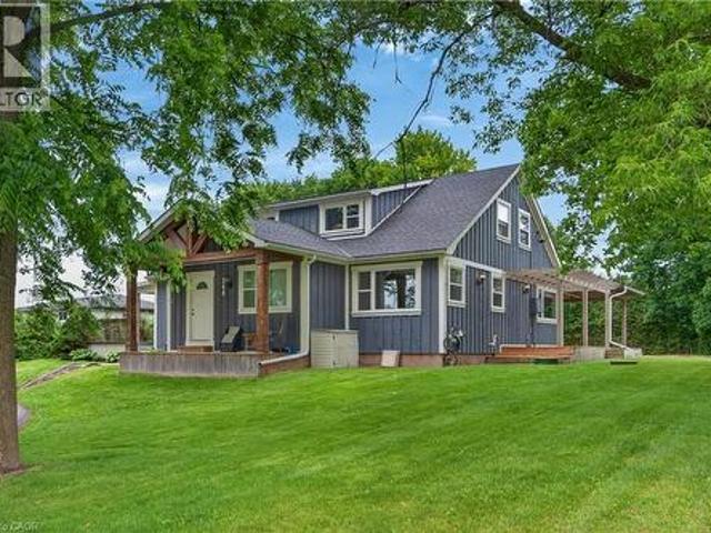 House for sale in Ancaster, Ontario