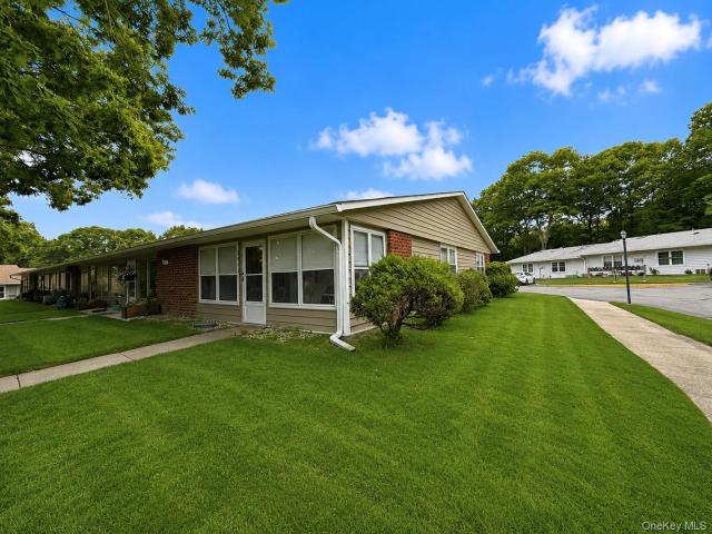 Condo for sale in Centereach, New York