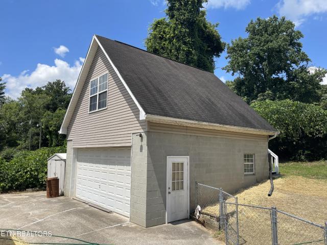 House for sale in Clinton, East Tennessee