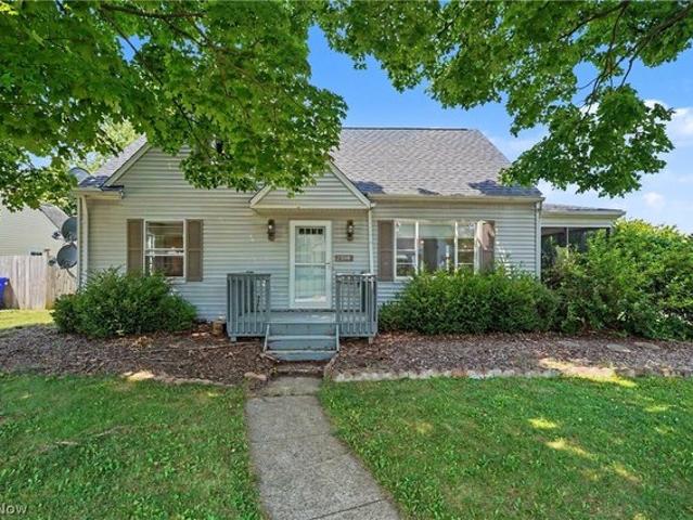 House for sale in Summit, Ohio