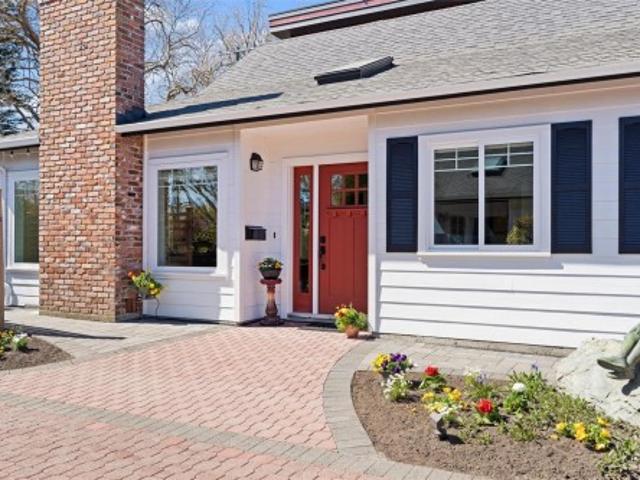 House for sale in Saanich, British Columbia
