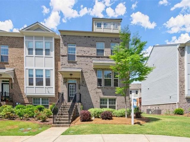 Townhouse for sale in Duluth, Georgia