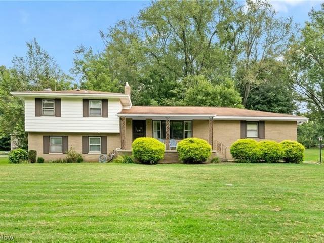 House for sale in Uniontown, Ohio