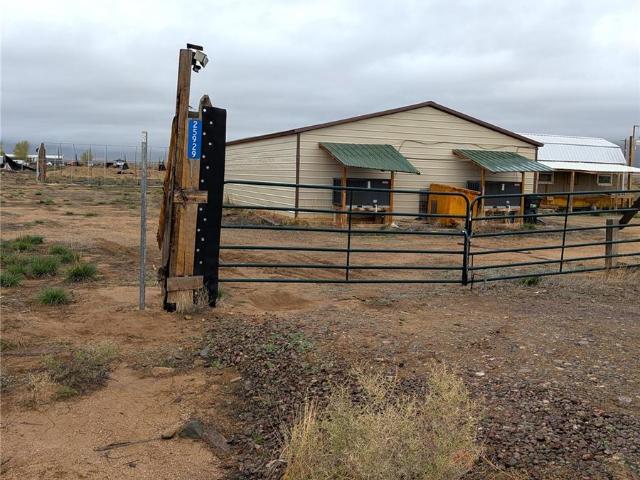 House for sale in K-V Homeowners Association, Moffat