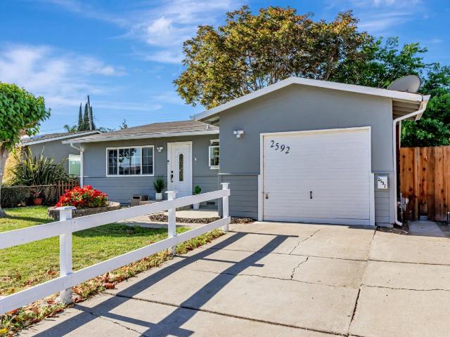House for sale in Santa Clara