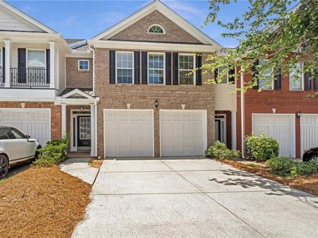 Townhouse for sale in Duluth, Georgia