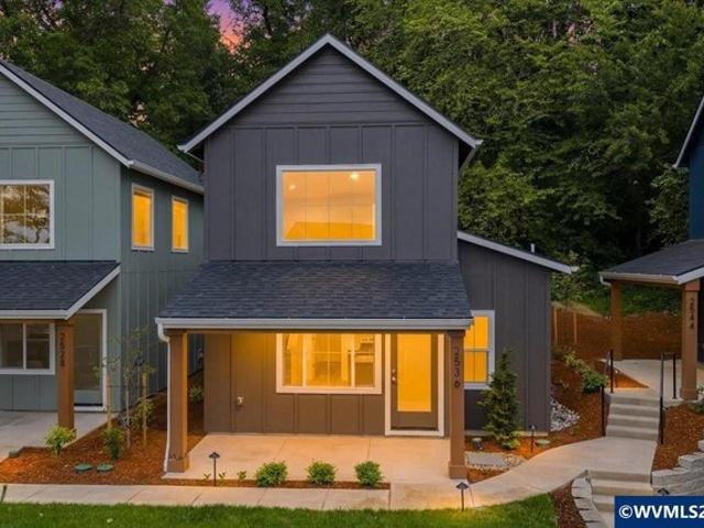 Condo for sale in Oregonia