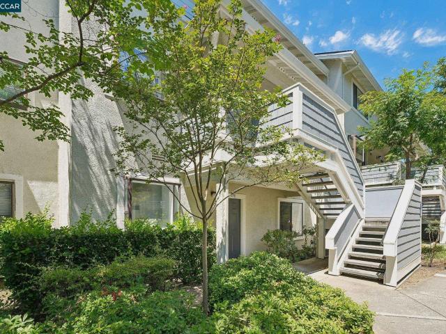 Condo for sale in Walnut Creek, California