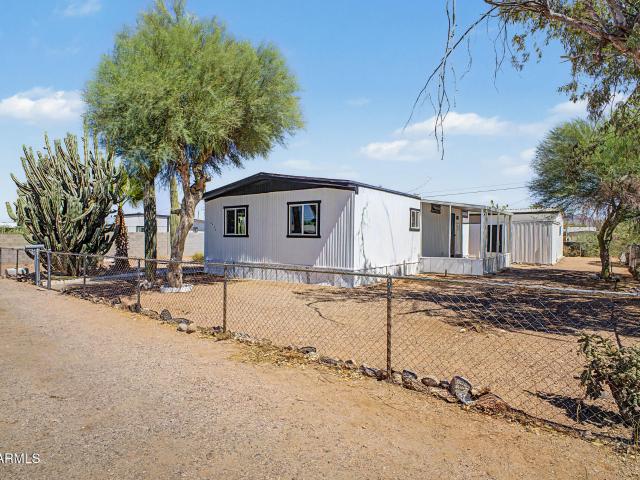 House for sale in Apache Junction, Arizona
