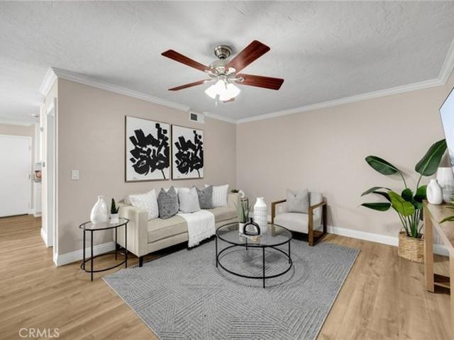 Townhouse for sale in Mission Viejo, California