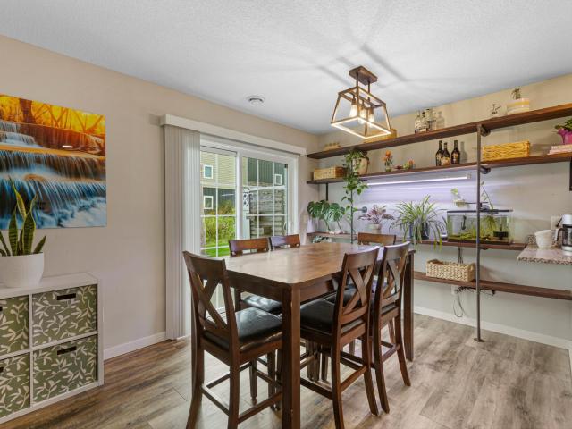 Townhouse for sale in New Market, Elko New Market