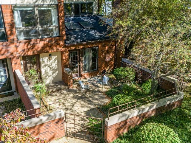 Condo for sale in Shaker Heights, Cuyahoga County