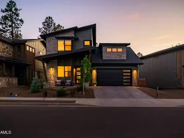 House for sale in Flagstaff