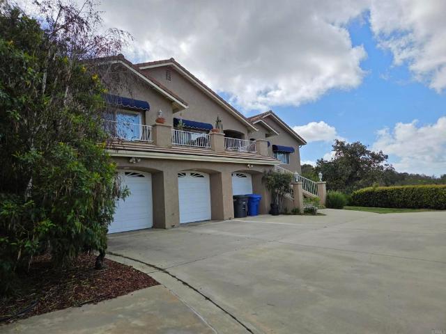 House for sale in Fallbrook, California