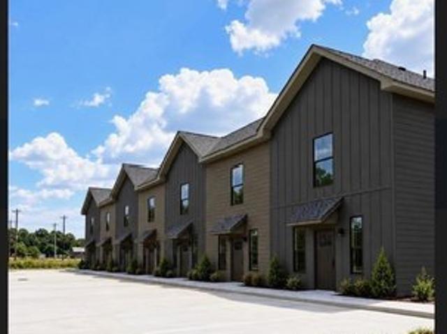 Townhouse for sale in Denham Springs, Livingston Parish