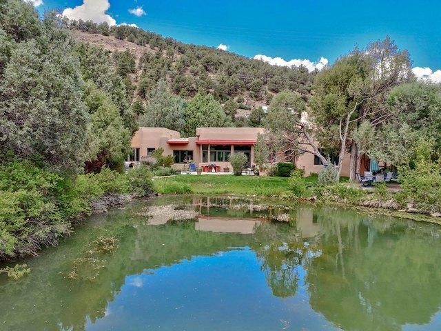 House for sale in El Prado, New Mexico
