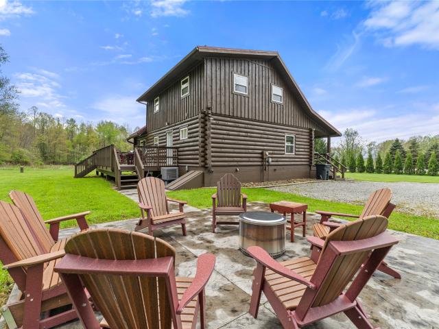House for sale in Crawford, Pennsylvania