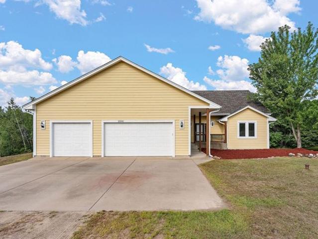 House for sale in Isanti, Minnesota