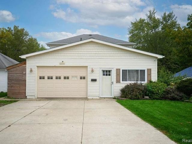 House for sale in Flat Rock, Wayne County