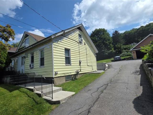 House for sale in New York