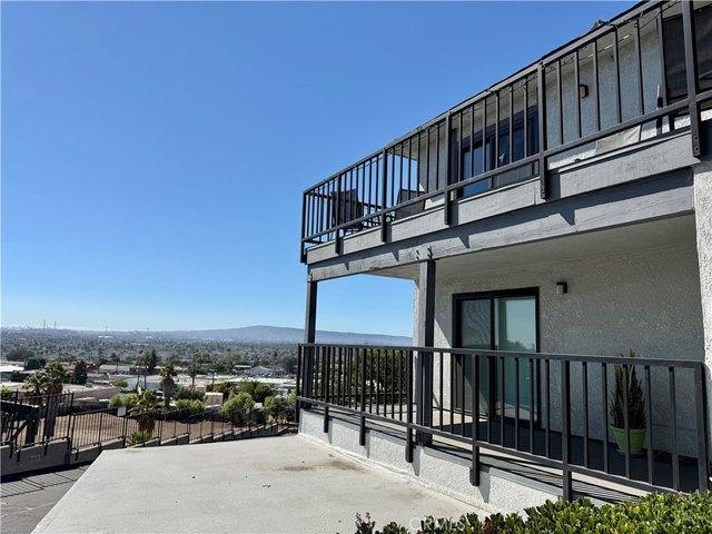 Condo for sale in Signal Hill, Los Angeles County