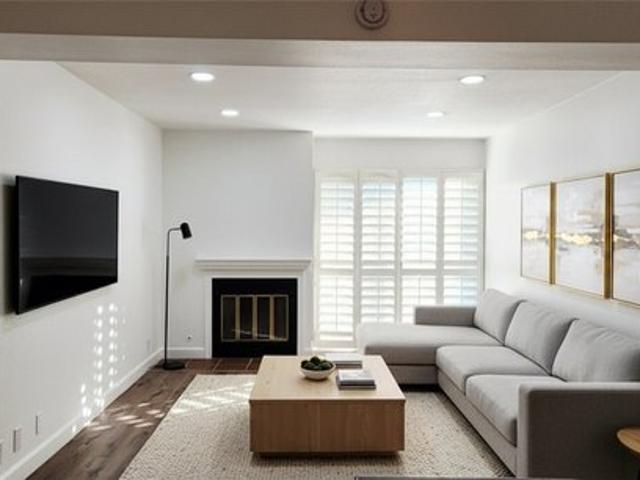 Condo for sale in Signal Hill, California