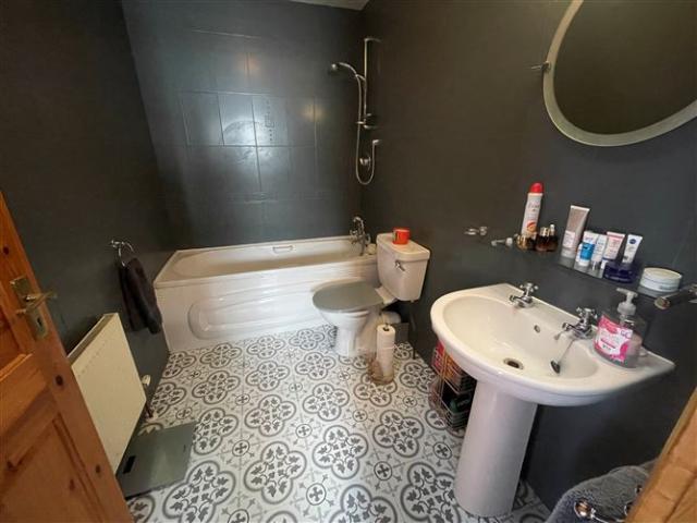 Detached House for sale in Moneygold, Connacht