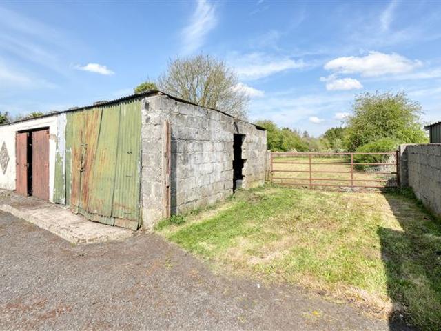 Detached House for sale in Mountmellick, North Tipperary