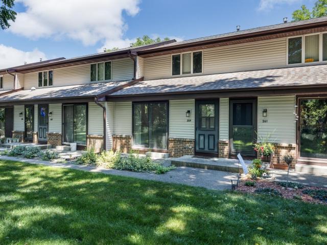 Condo for sale in Janesville, Wisconsin