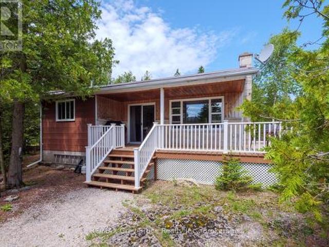 House for sale in Ontario