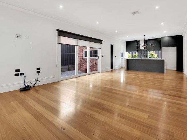 Townhouse for rent in Reservoir, Melbourne