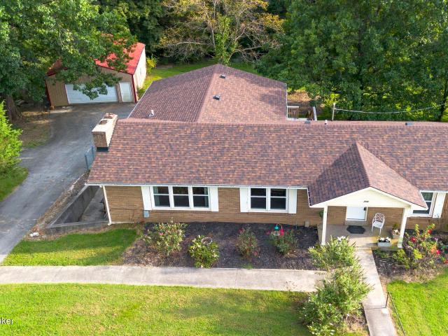 House for sale in Mount Washington, Kentucky