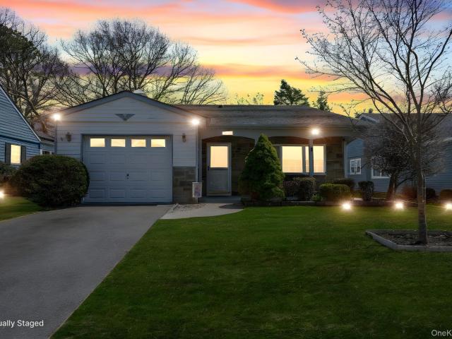 Condo for sale in Centereach, New York
