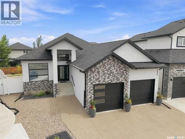 House for sale in Saskatoon, Saskatchewan