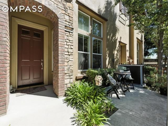 Townhouse for sale in Sunnyvale