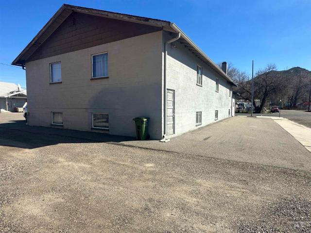 Commercial for sale in Vale