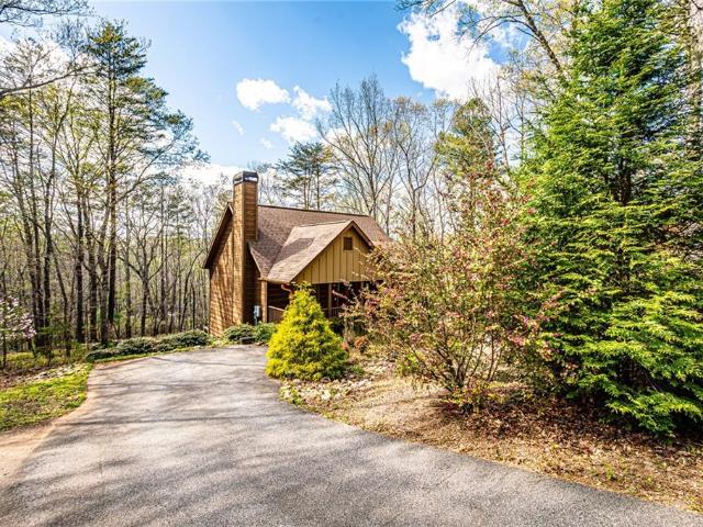 House for sale in Dahlonega, Georgia