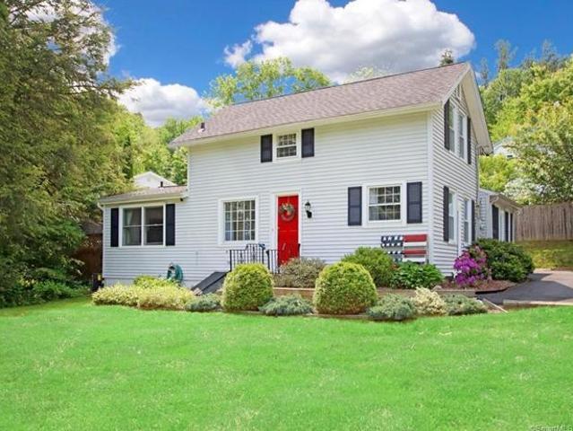 House for sale in Woodbridge, Connecticut
