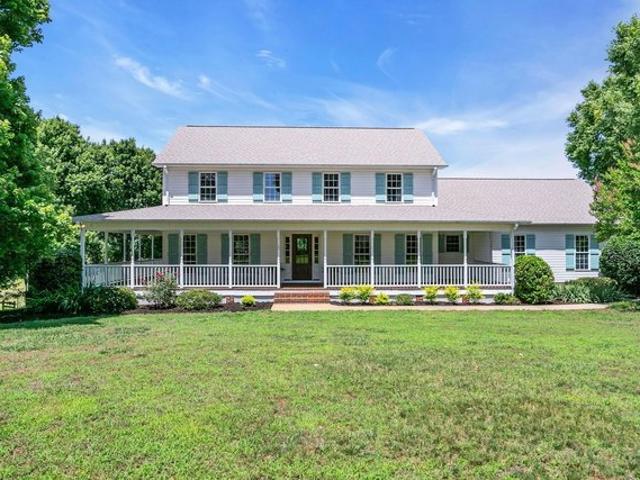 House for sale in West Union, South Carolina
