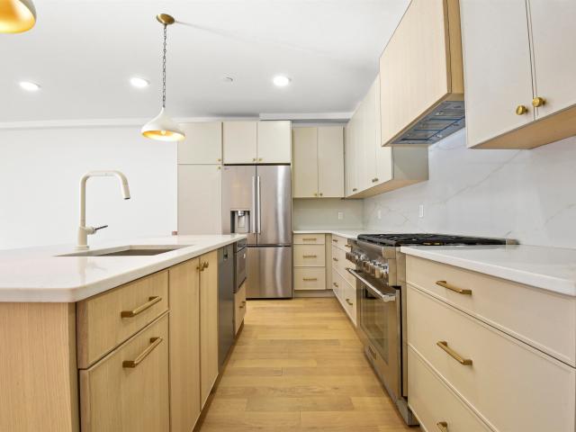 Condo for sale in Hudson, New Jersey