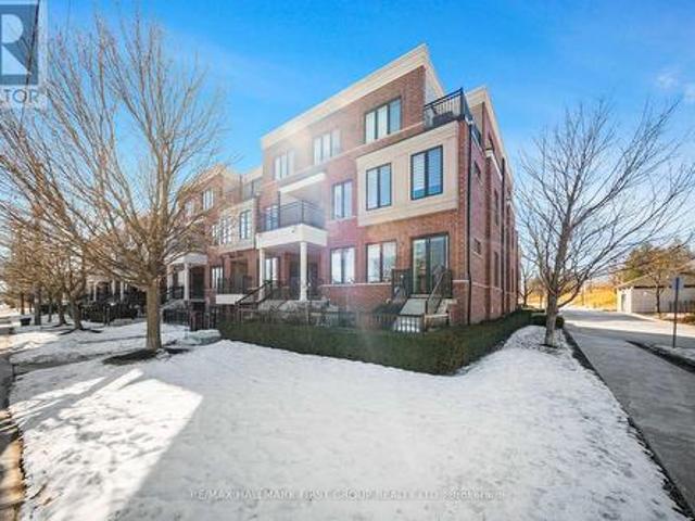 Townhouse for sale in Woburn, Ontario