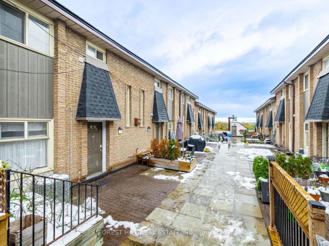 Condo for sale in Woburn, Ontario