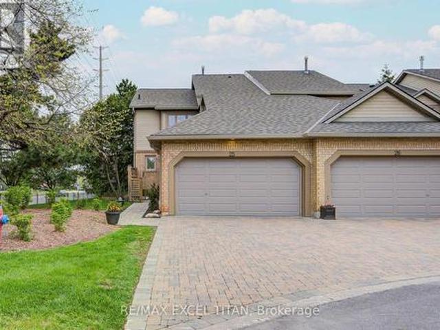 Townhouse for sale in Mississauga, Ontario