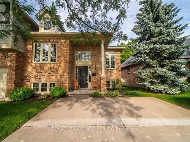 Townhouse for sale in Niagara, Ontario
