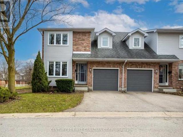 Townhouse for sale in Arva, Ontario